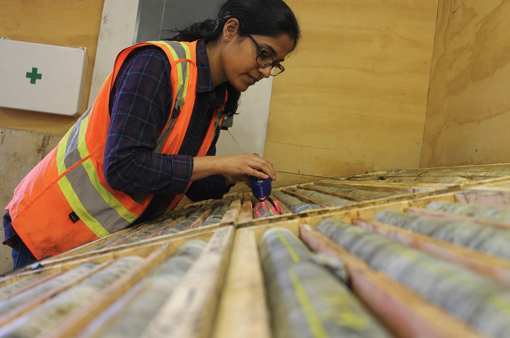 CarbonX geological core samples examination